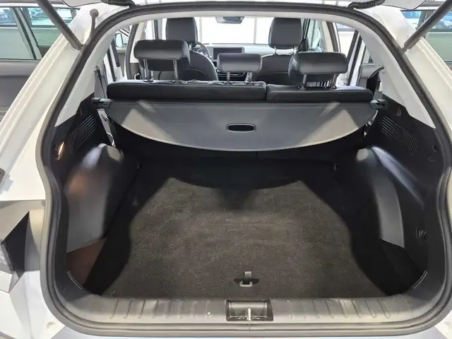 Hyundai Ioniq 5 view 6