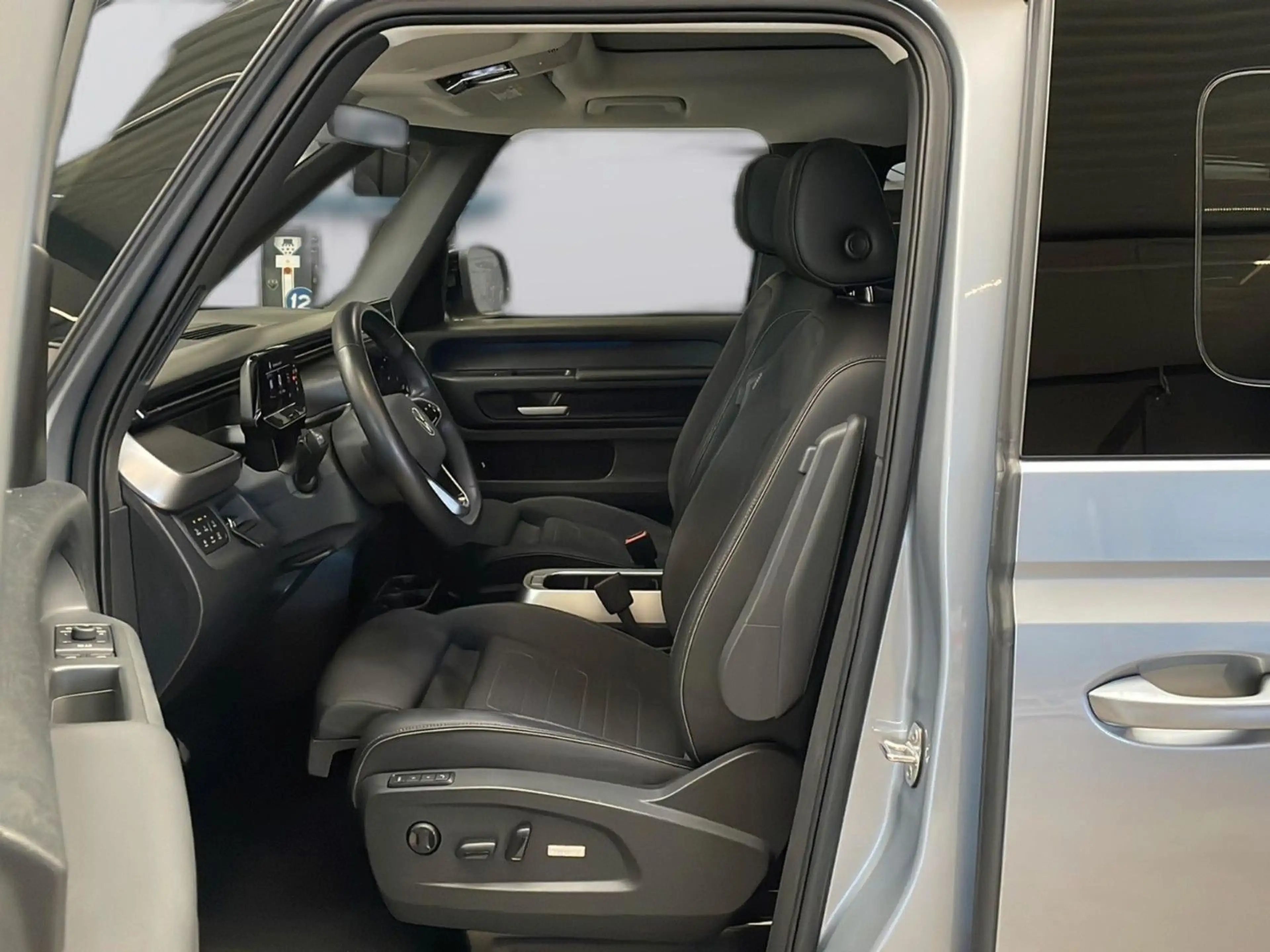 Volkswagen ID. Buzz Pro LR ACC AHK H&K HuD LrHz WP Memory — photo 8