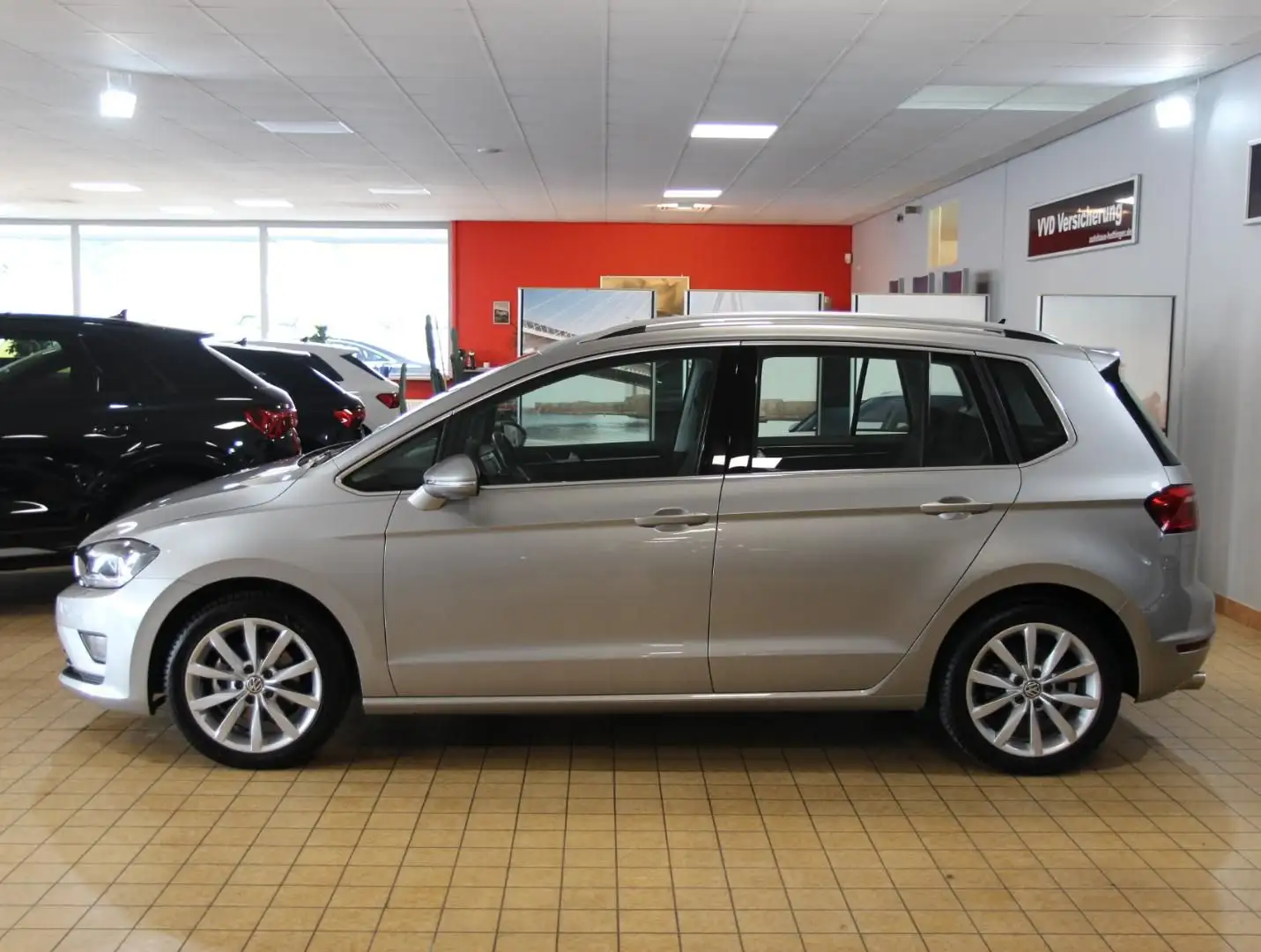 Volkswagen Golf Sportsvan Highline 1.4 TSI DSG, Navi,AHK,Xe Silber - 2