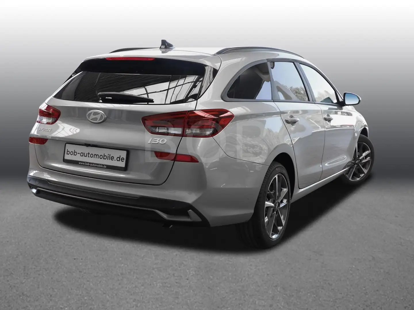 Hyundai i30 Kombi 1.5 T-GDI (140 PS) 48V 6-MT 2WD Advantage Silber - 2