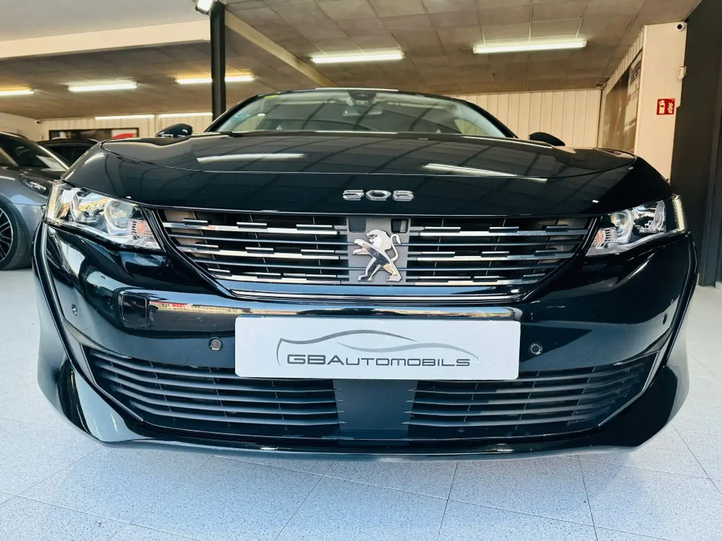 Peugeot 508 SW 2.0 BlueHDi S&S Allure EAT8 160 Noir - 2