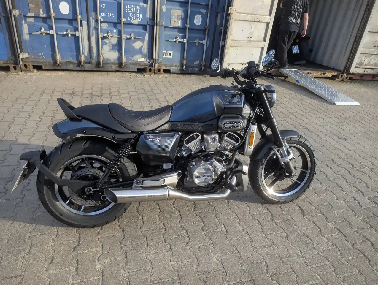 Hyosung GV 125