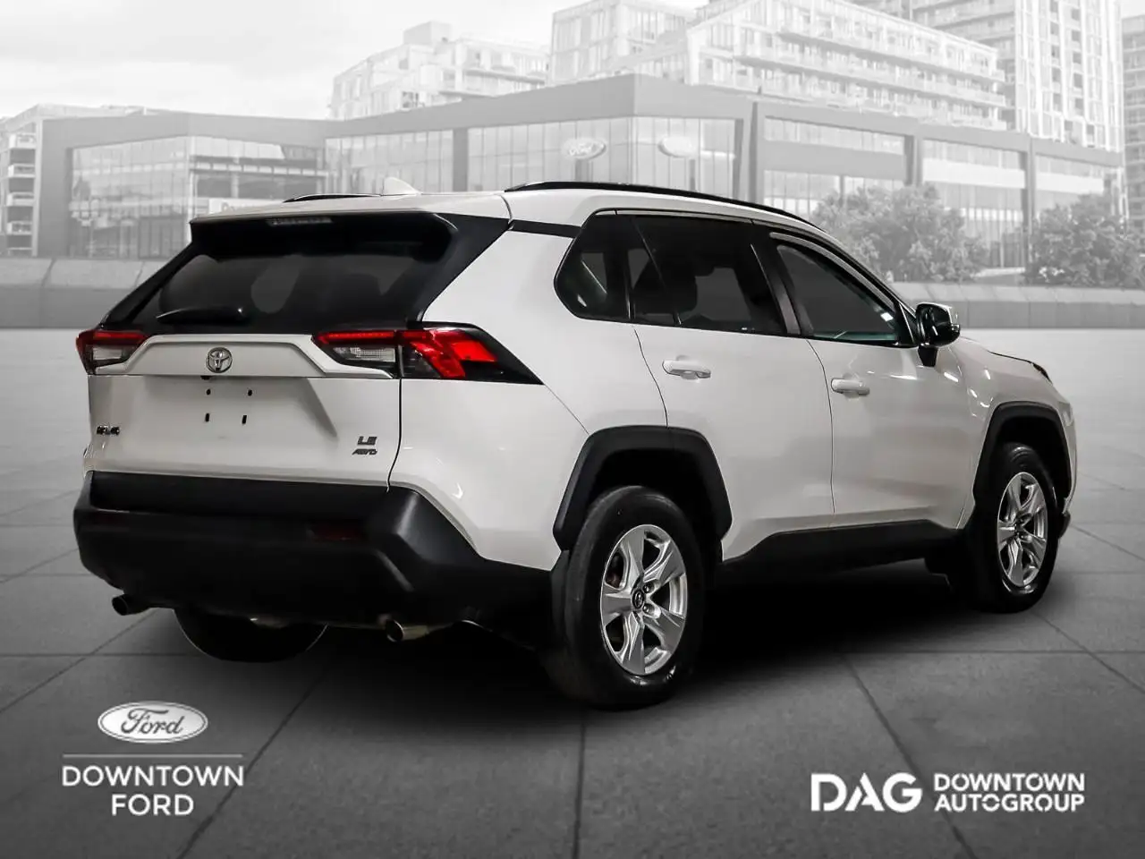 Toyota RAV 4 снимка Toyota RAV 4