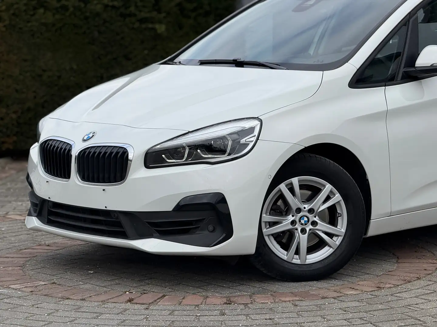BMW 218 Active Tourer/Benzine/Automaat/LED/Zetelverwarming Blanco - 2