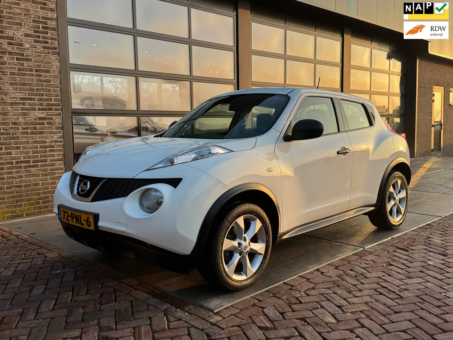 Nissan Juke 1.6 Visia | Airco | Radio | elektrisch pakket | Blanc - 1