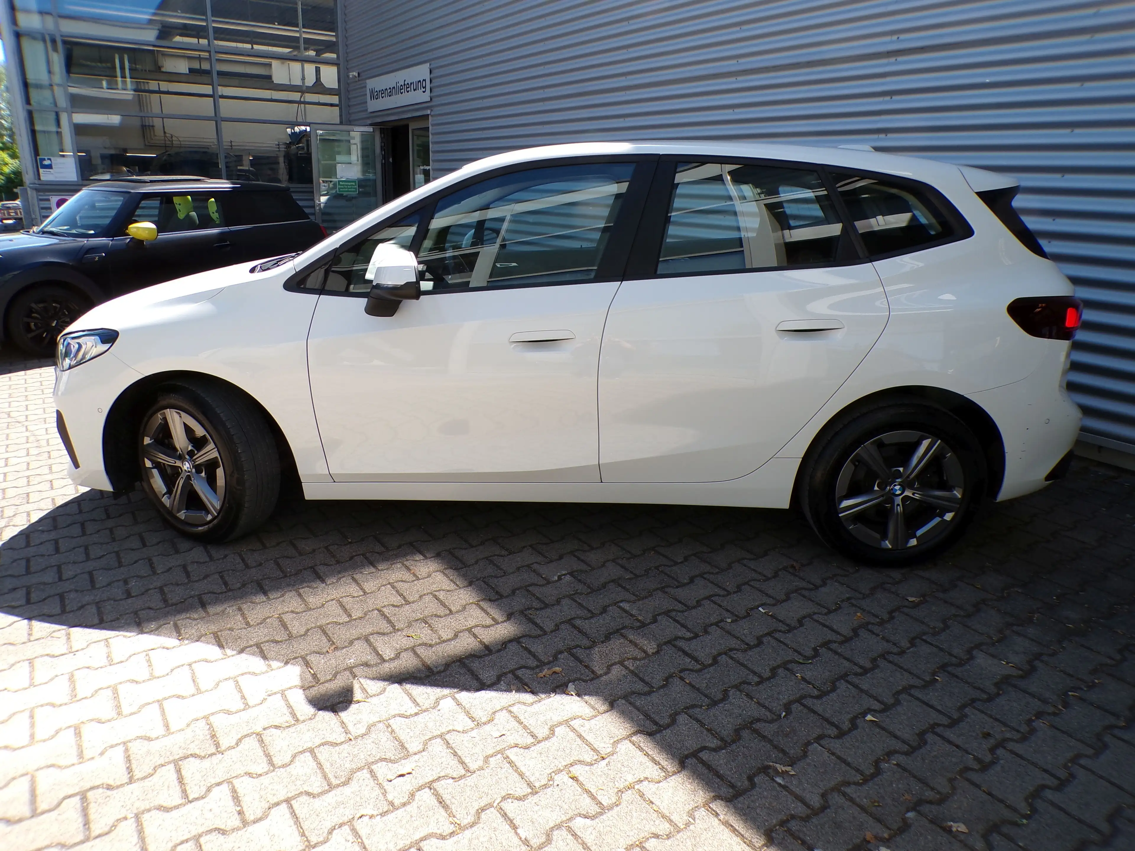 BMW 223 i Active Tourer Navi CarPlay Kamera AHK SH LM — photo 4
