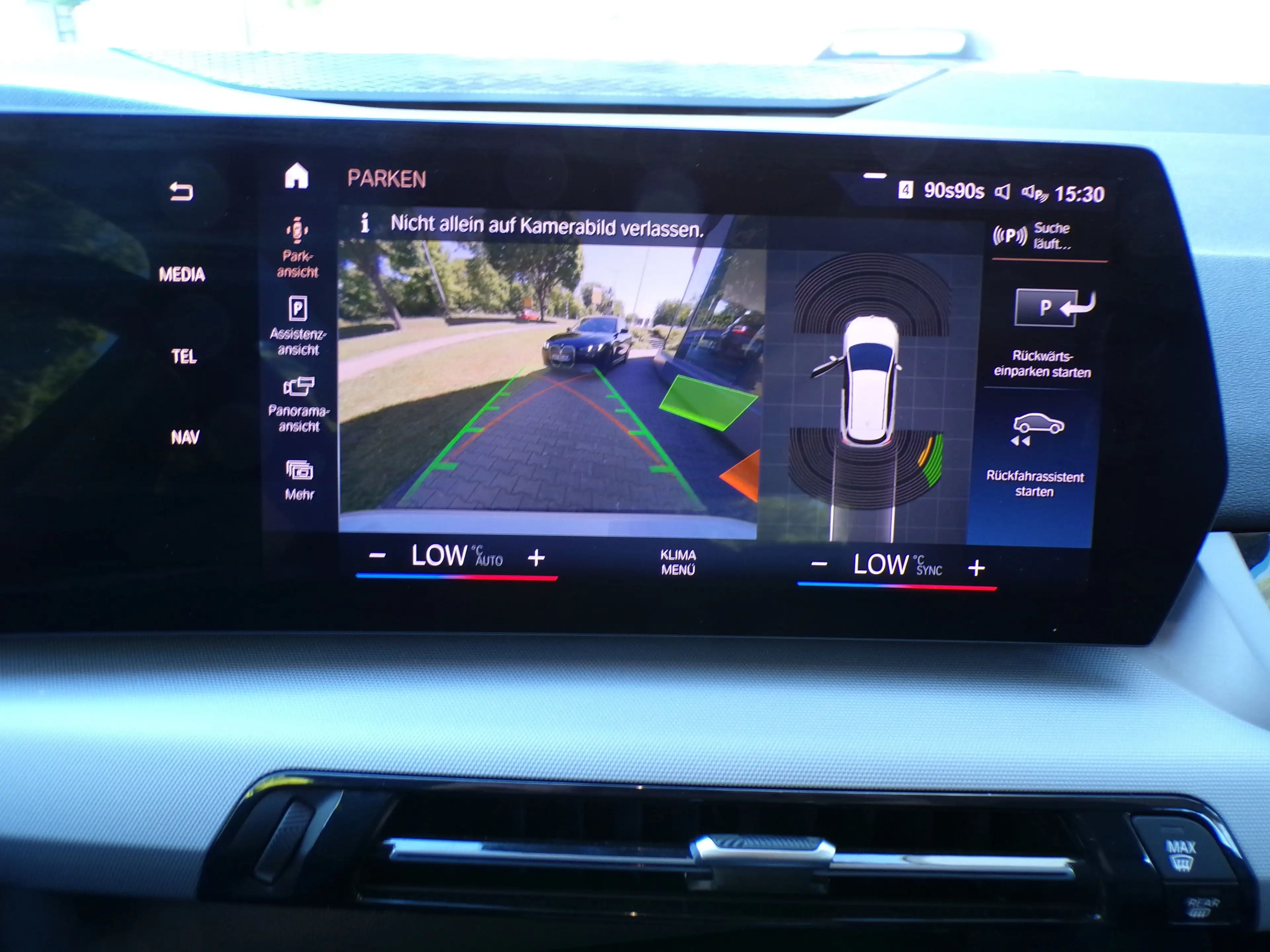 BMW 223 i Active Tourer Navi CarPlay Kamera AHK SH LM — photo 14