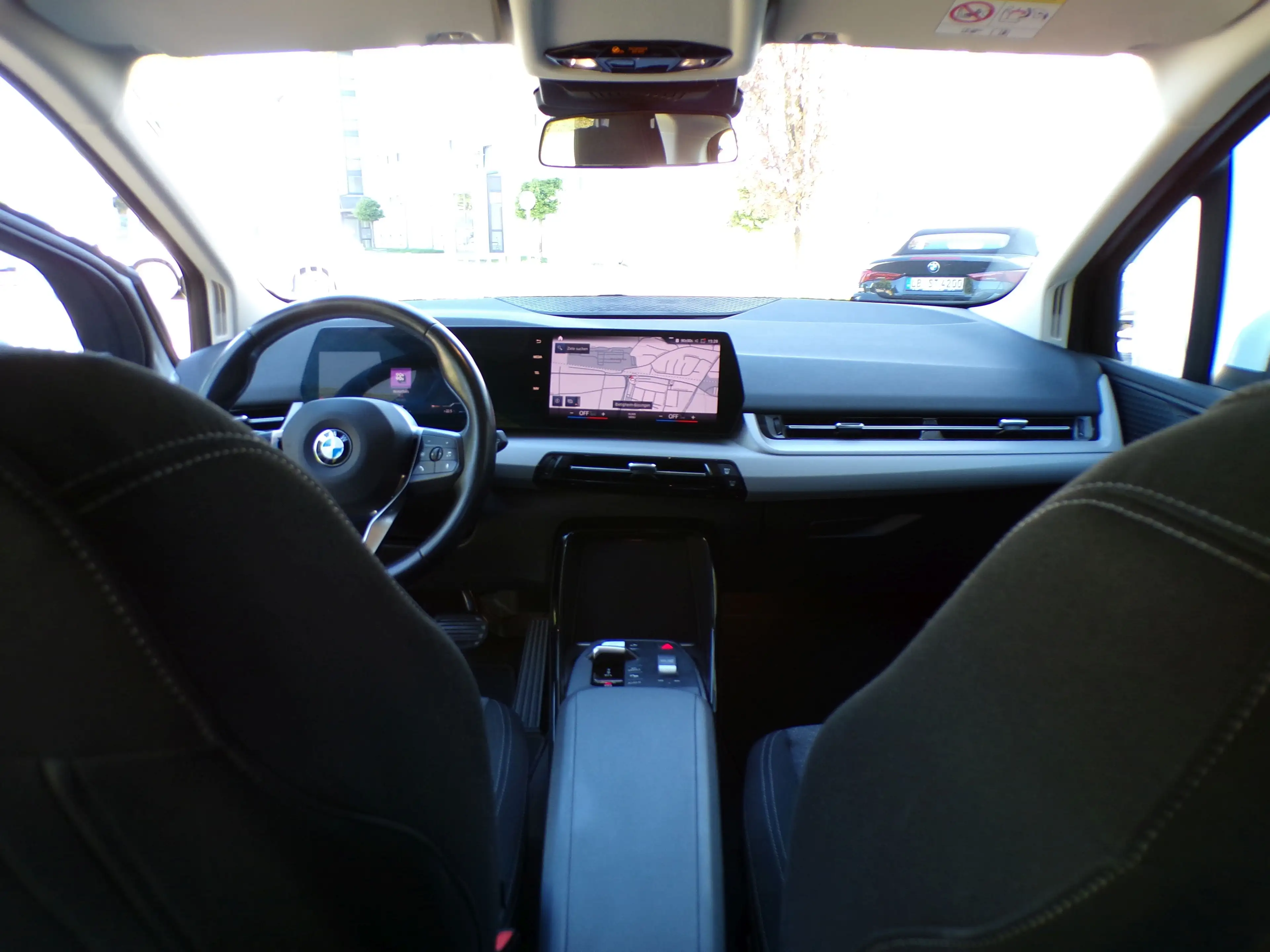 BMW 223 i Active Tourer Navi CarPlay Kamera AHK SH LM — photo 9