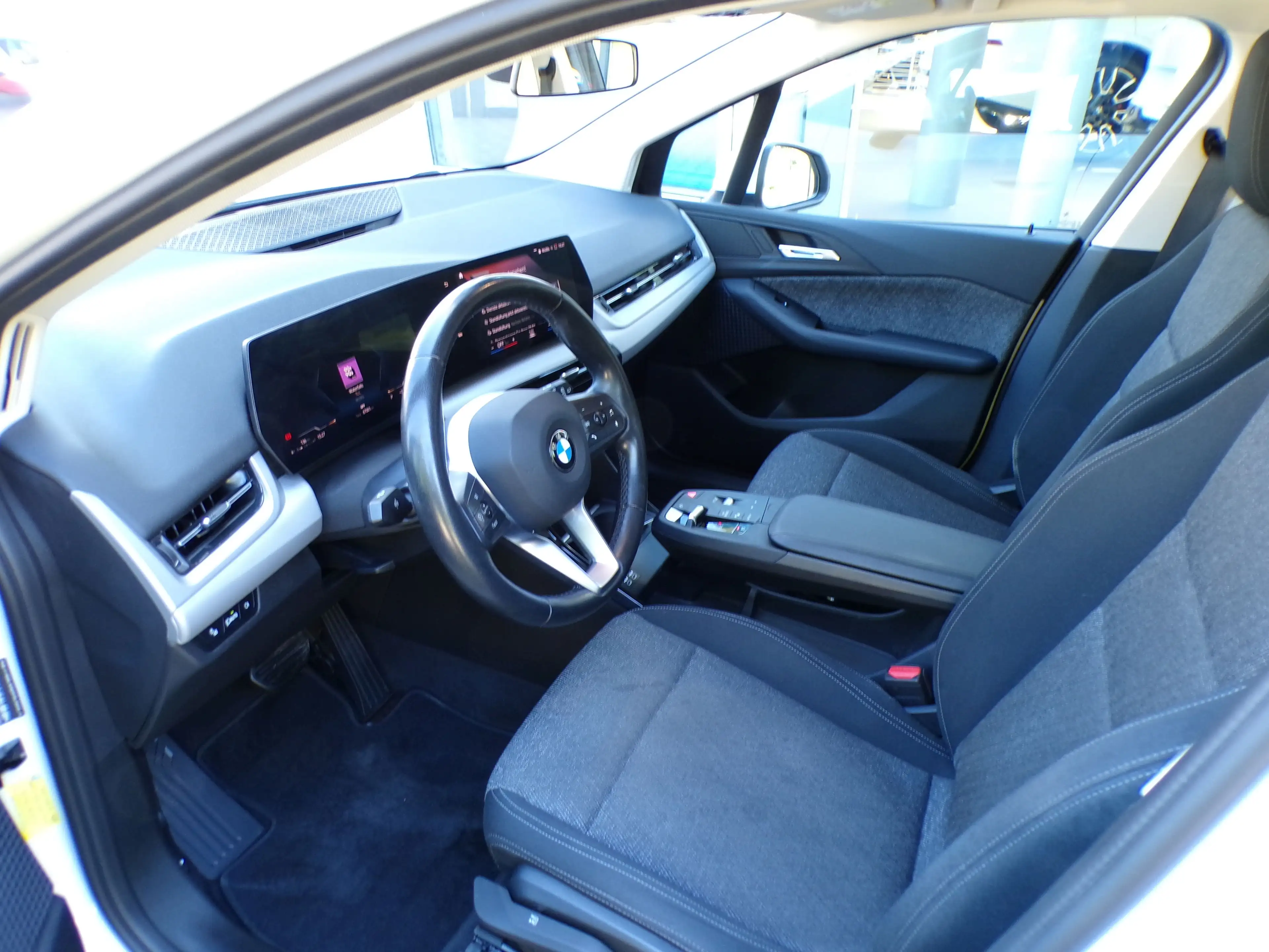 BMW 223 i Active Tourer Navi CarPlay Kamera AHK SH LM — photo 6