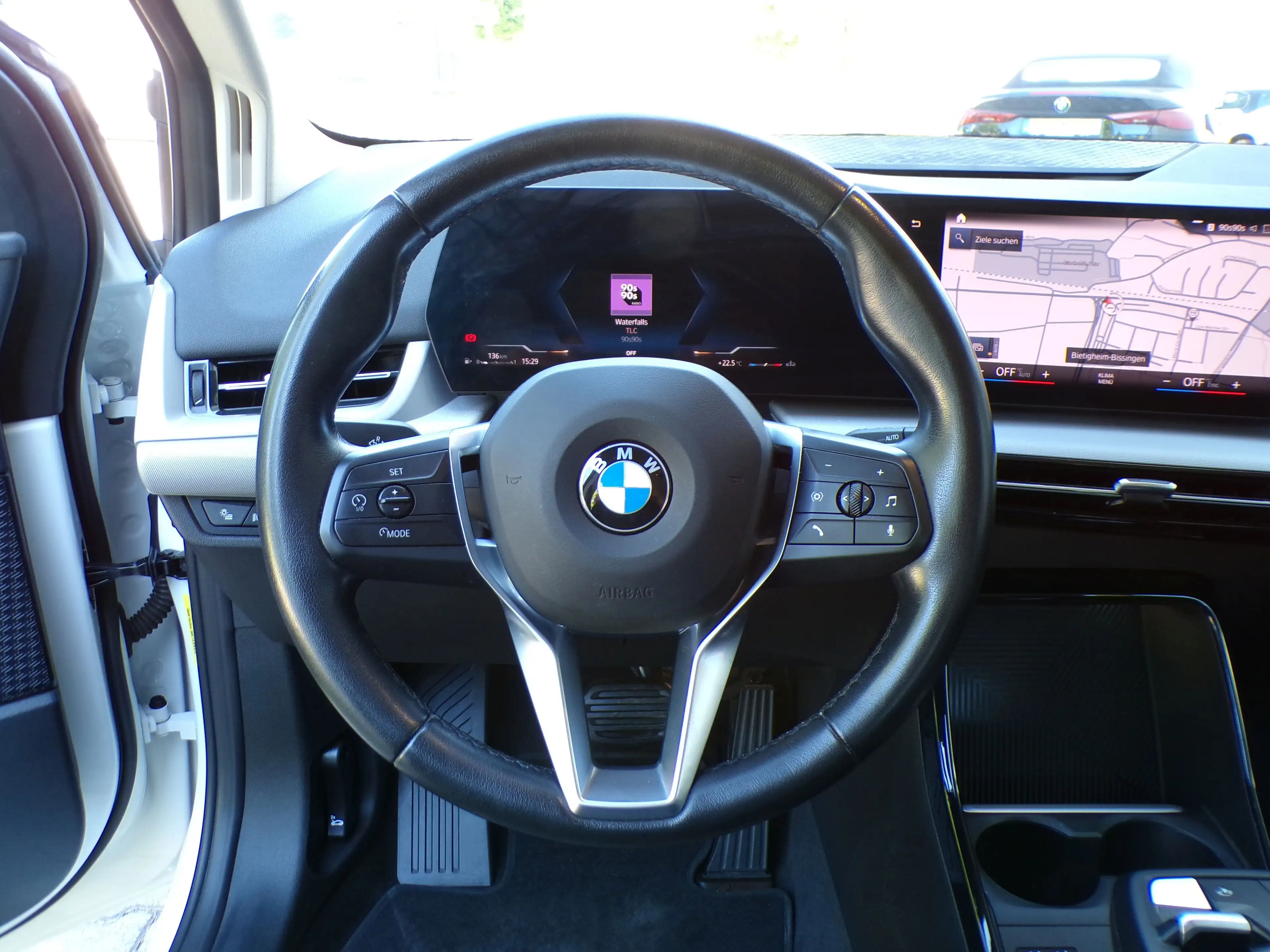 BMW 223 i Active Tourer Navi CarPlay Kamera AHK SH LM — photo 11