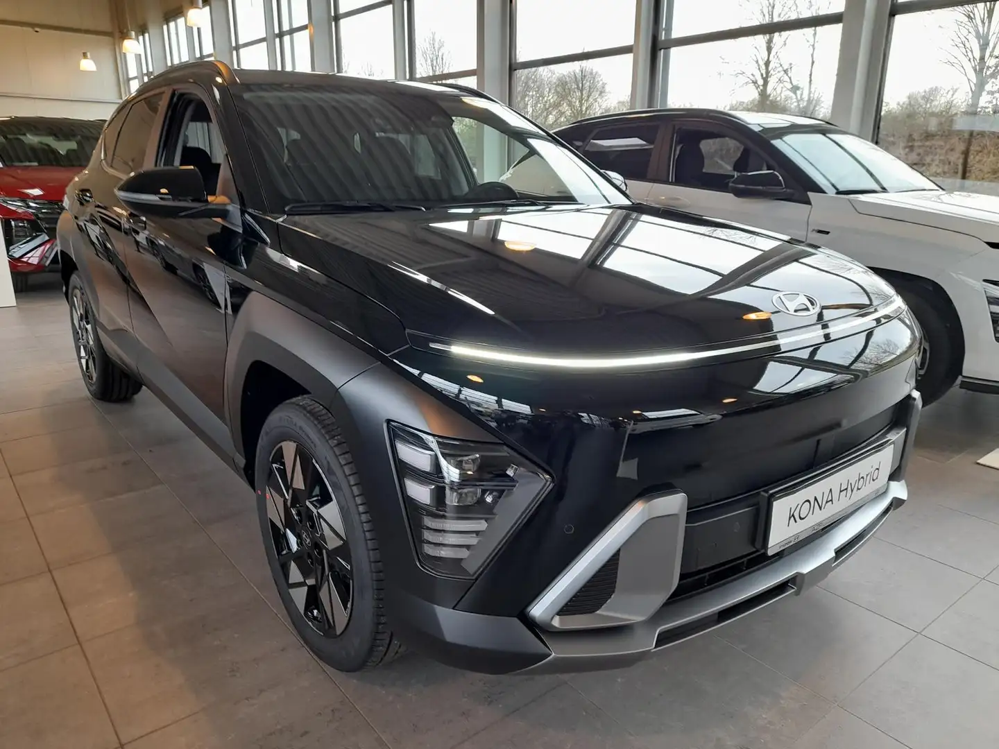 Hyundai KONA SX2 HEV 1.6 GDI  DCT TREND.LED.El.Hk.Navi Negro - 2