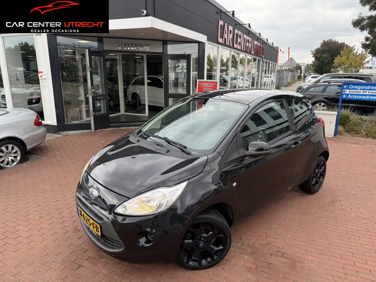 Ford Ka/Ka+ 1.2 Titanium airco cd start&stop nette auto Schwarz - 1
