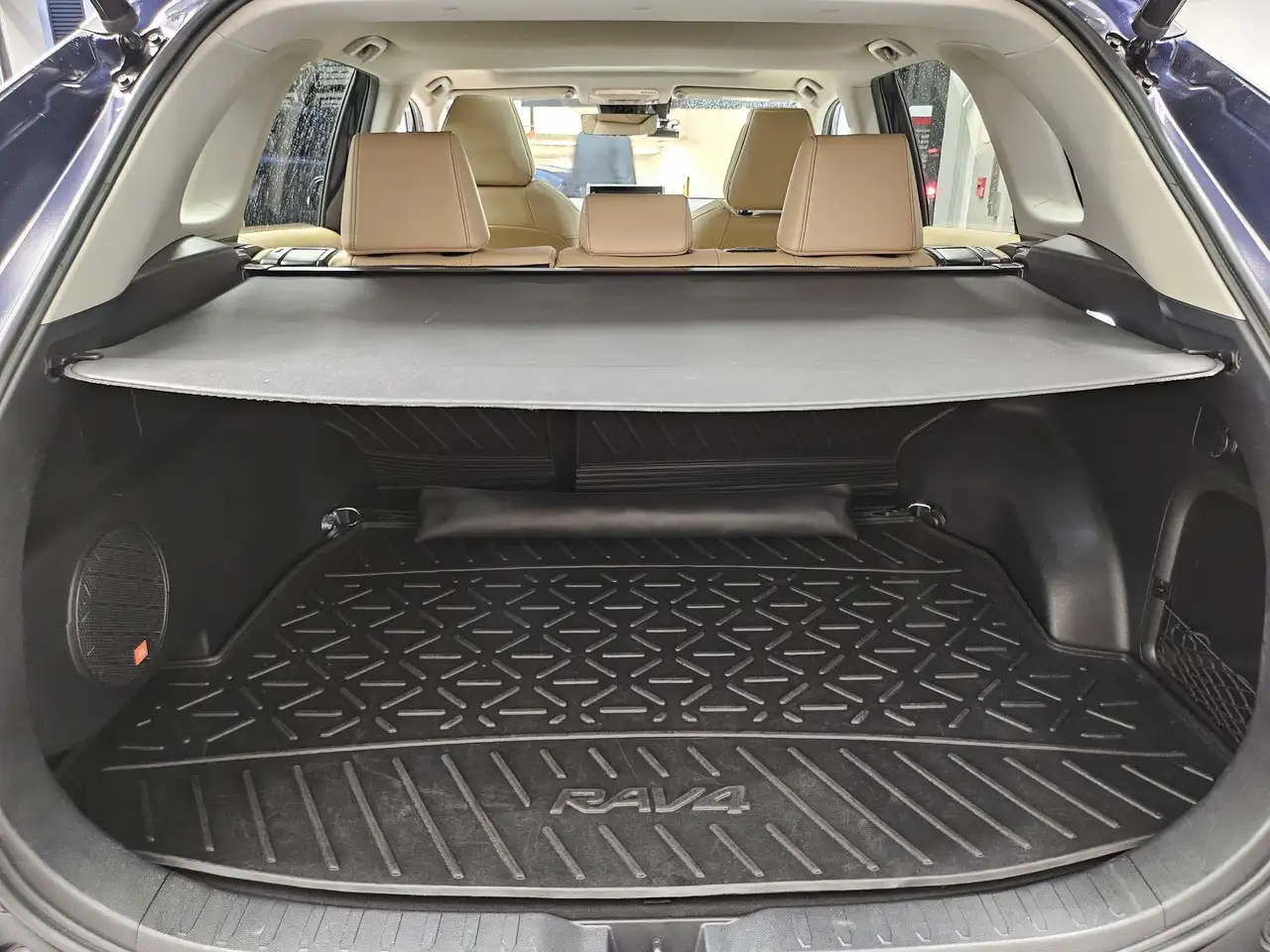 Toyota RAV 4 снимка Toyota RAV 4