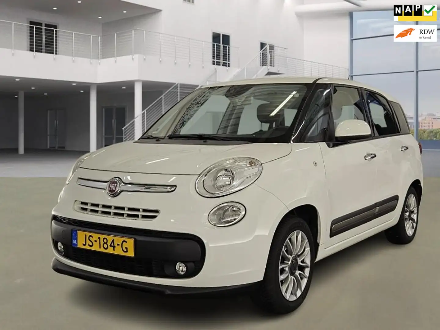 Fiat 500L Living 0.9 TwinAir Lounge 7p. Blanc - 1
