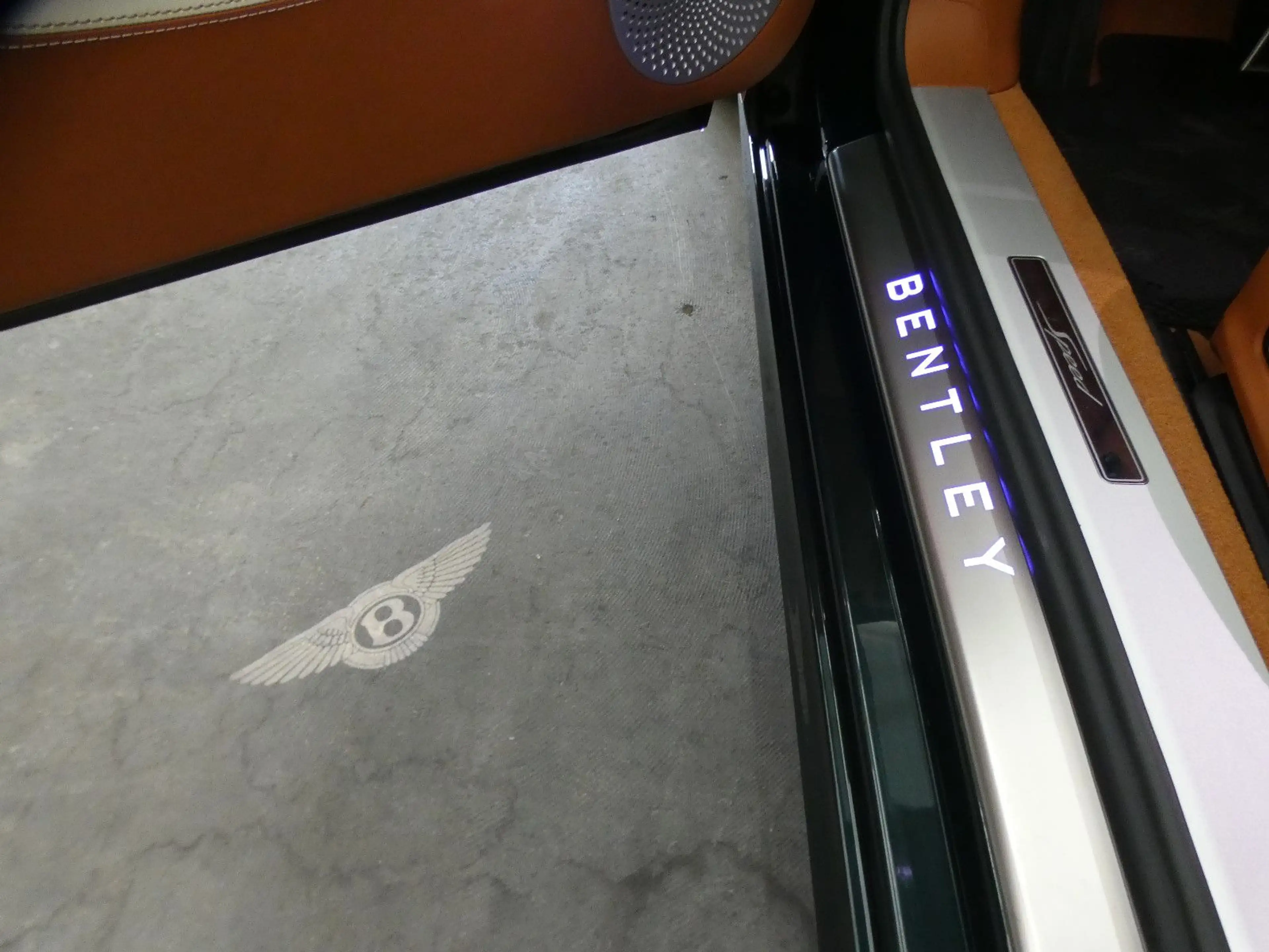 Bentley Continental GT SPEED*MATRIX*HEAD-UP*PANO*360°CAM — photo 10