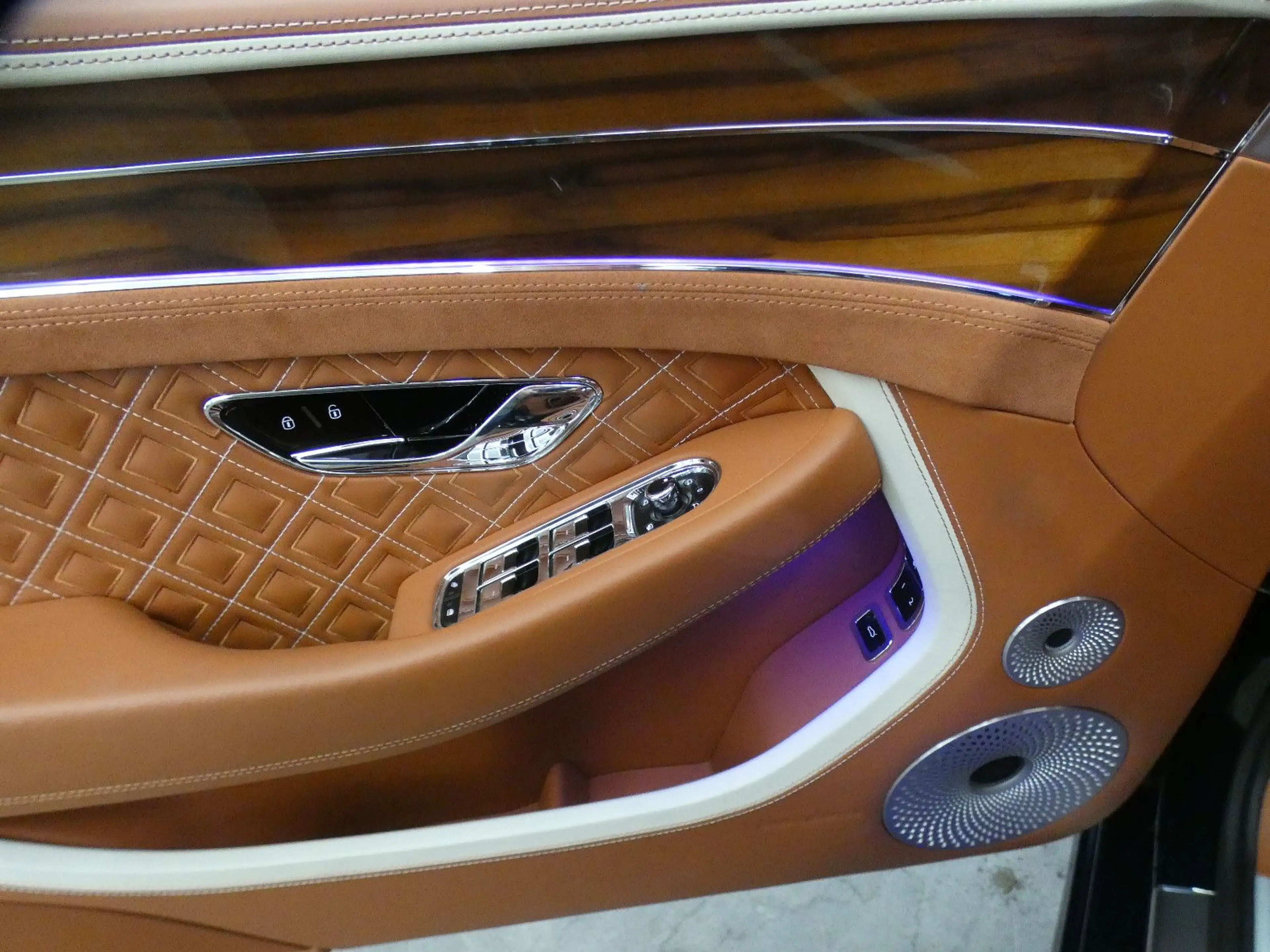 Bentley Continental GT SPEED*MATRIX*HEAD-UP*PANO*360°CAM — photo 14