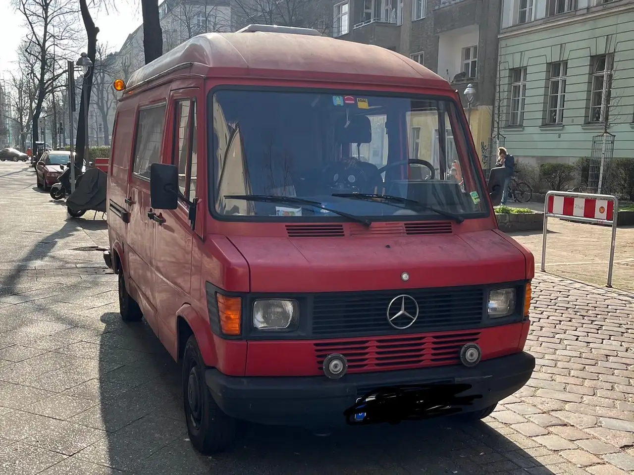 Mercedes-Benz T1