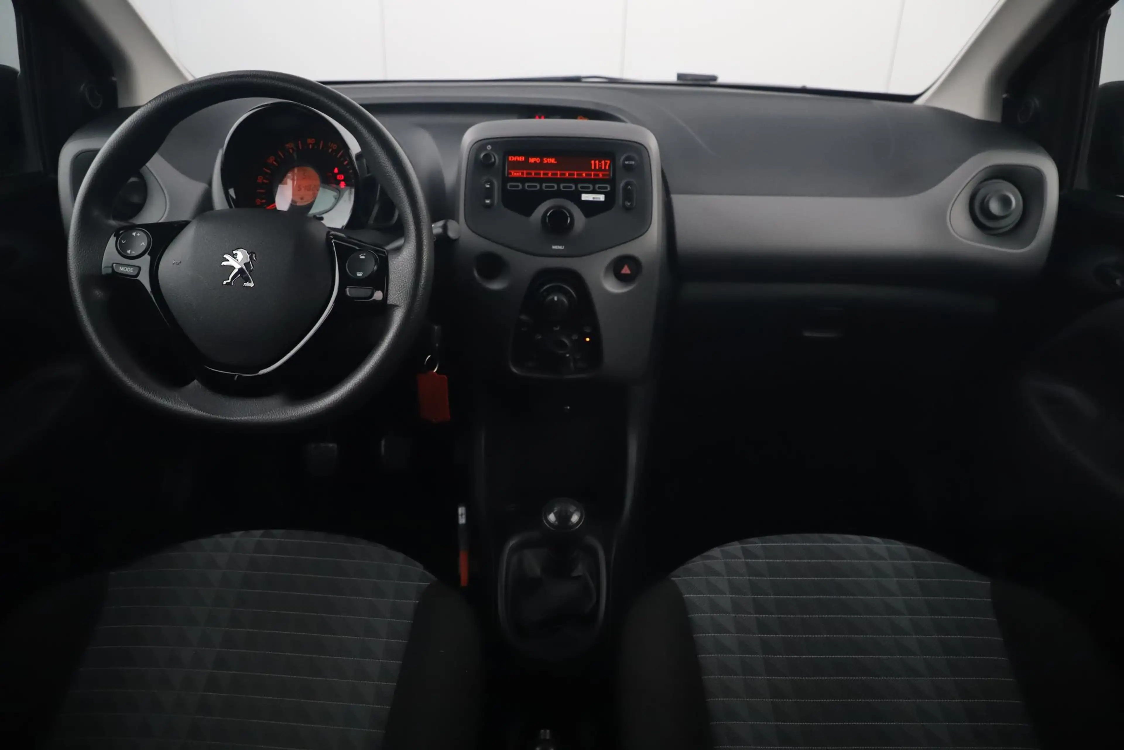 Peugeot 108 1.0 e-VTi Active Radio Bluetooth Airco Elektrische — photo 12