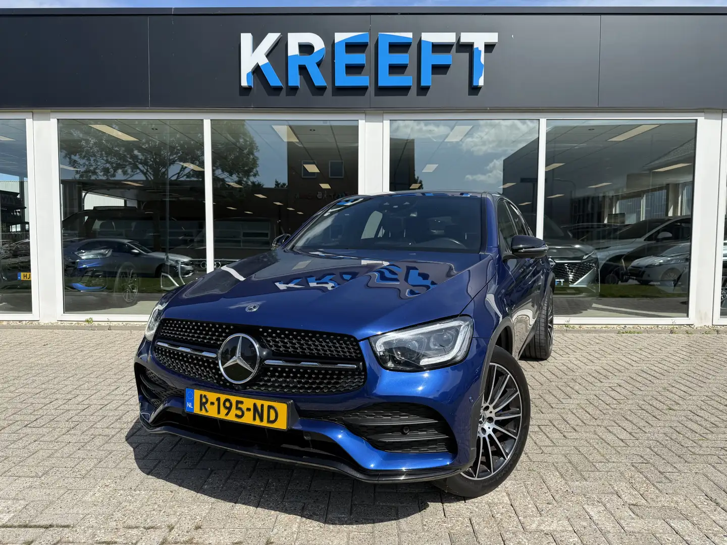 Mercedes-Benz GLC 300 Coupé 300e 4MATIC Business Solution AMG Bicolor Le Azul - 1