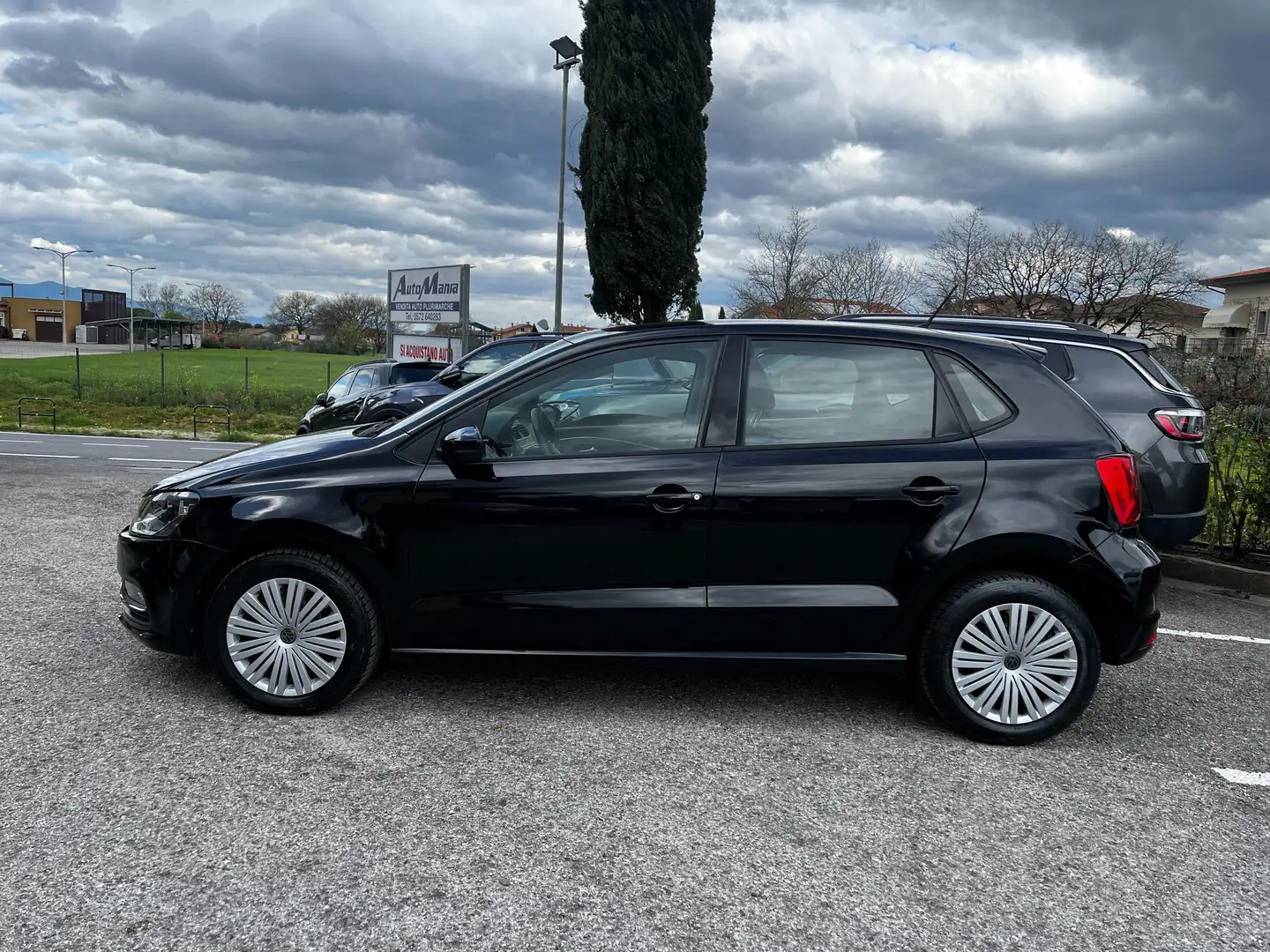 Volkswagen Polo 5p 1.4 tdi Comfortline 75cv TAGLIANDI CERTIFICATI Nero - 2