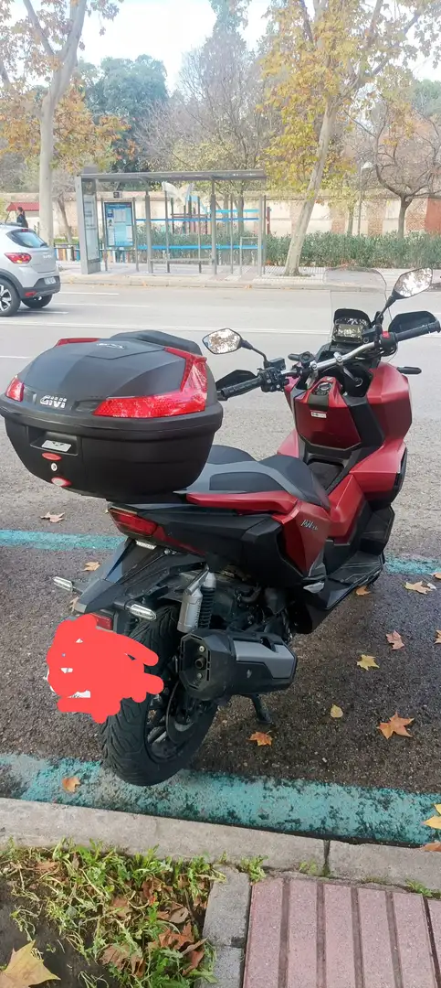 Honda ADV 350 Roşu - 1