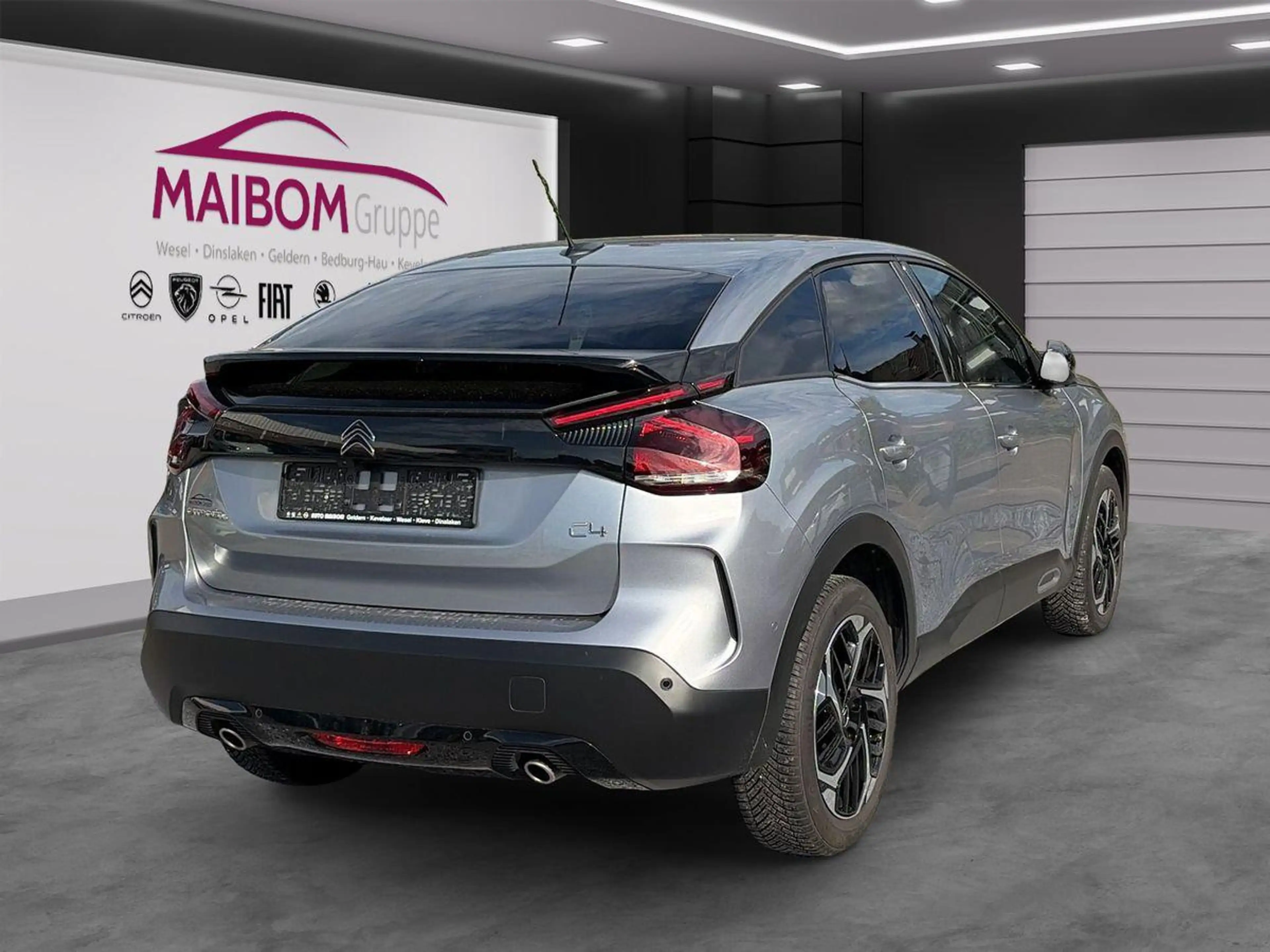 Citroen C4 Shine PureTech 130 EAT8 — photo 4