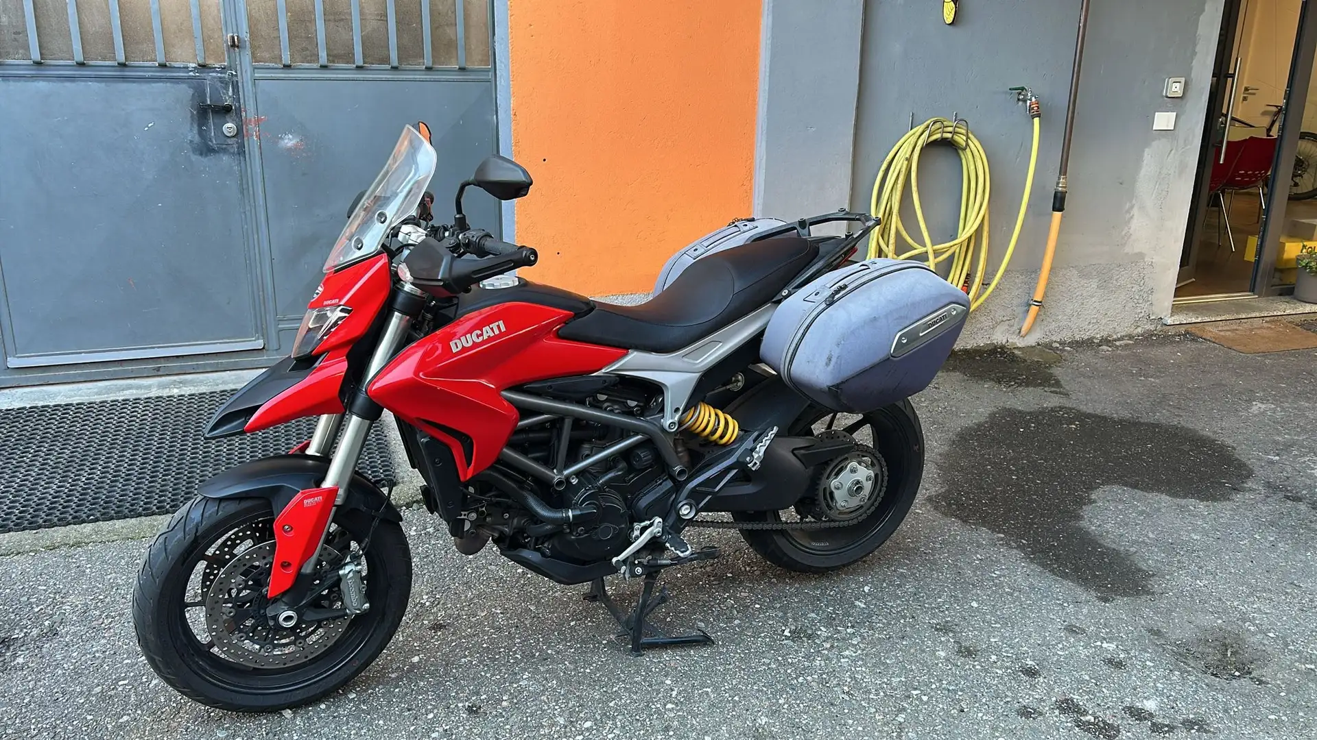 Ducati Hyperstrada - 2