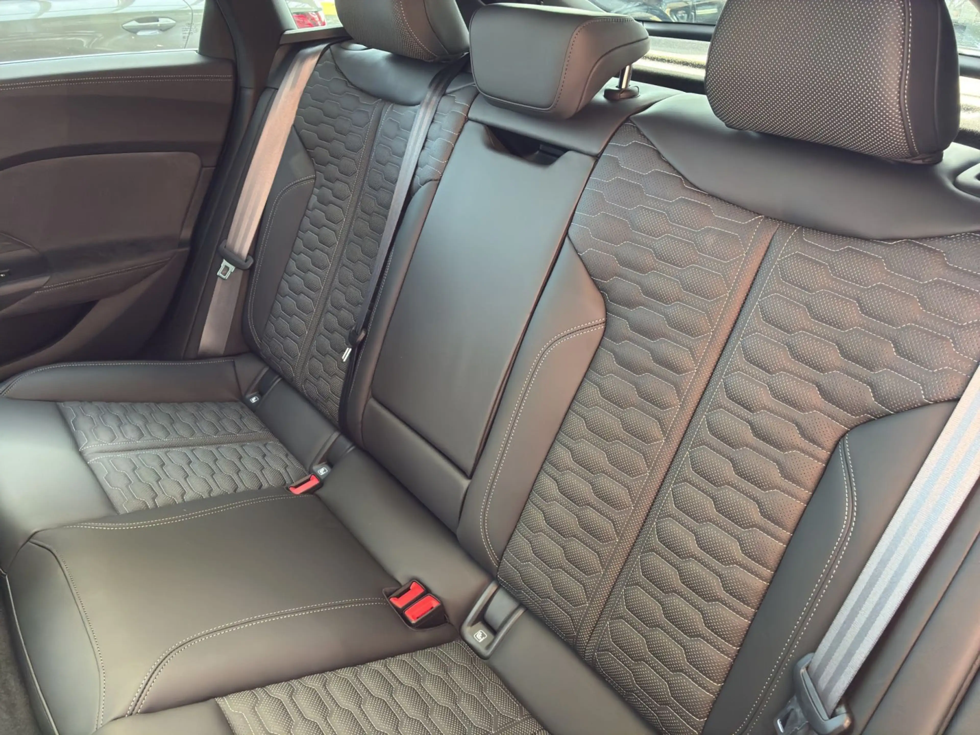 Audi RS5 TFSI quattro tiptronic 21' PANO A — photo 10