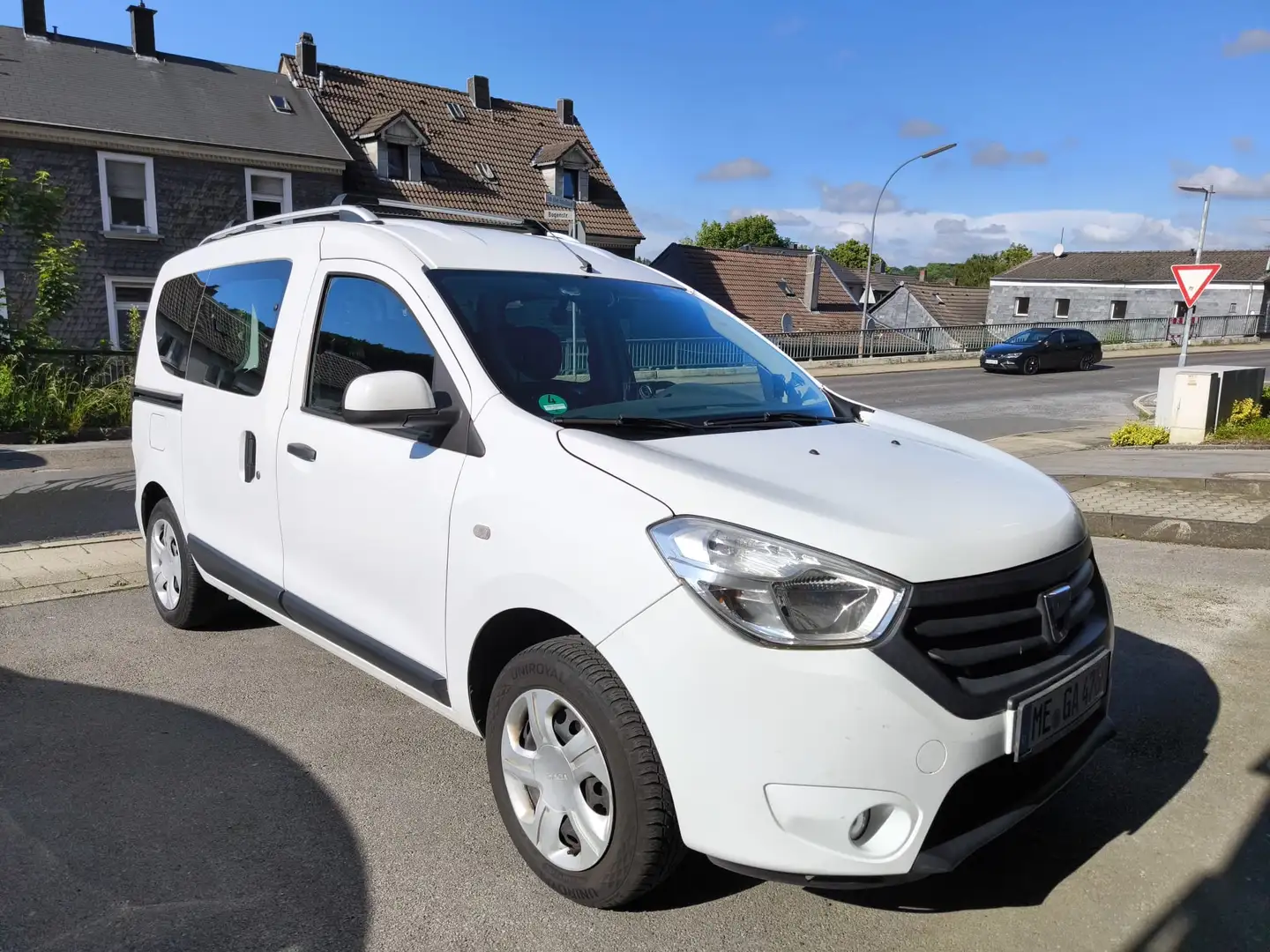 Dacia Dokker Dokker TCe 115 Laureate Weiß - 1