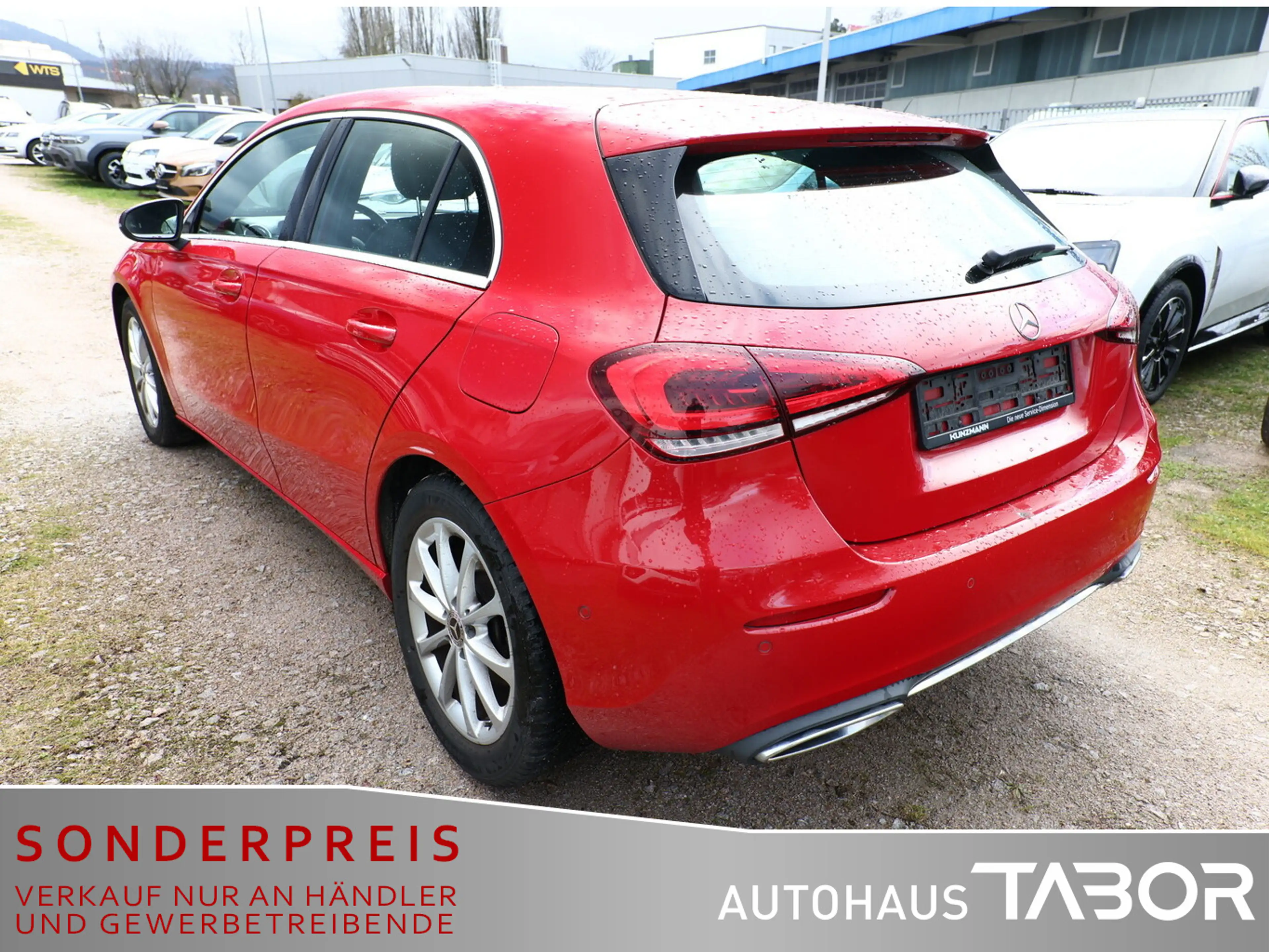 Mercedes-Benz A 220 A 220 DCT 4Matic Progressive LED Nav Kam ParkAs — photo 4
