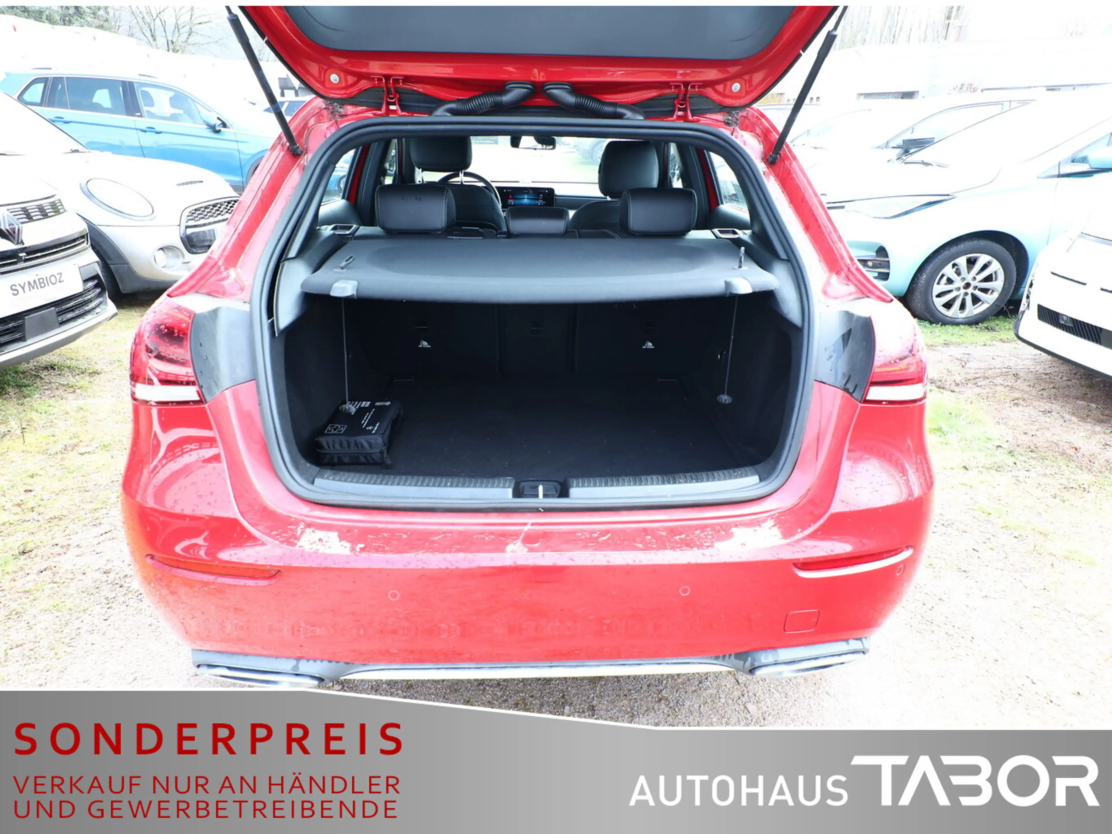 Mercedes-Benz A 220 A 220 DCT 4Matic Progressive LED Nav Kam ParkAs — photo 11