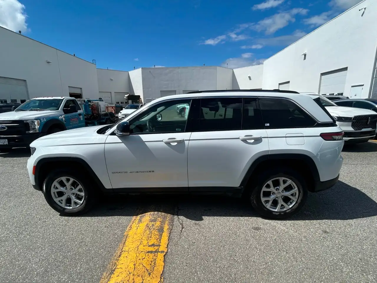 Jeep Grand Cherokee снимка Jeep Grand Cherokee