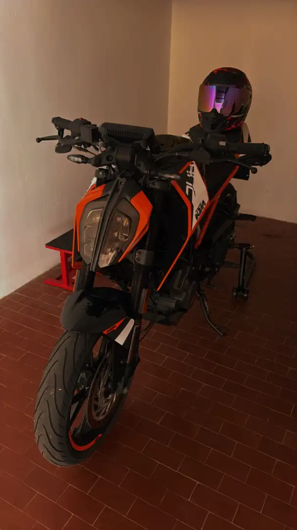 KTM 125 Duke - 1