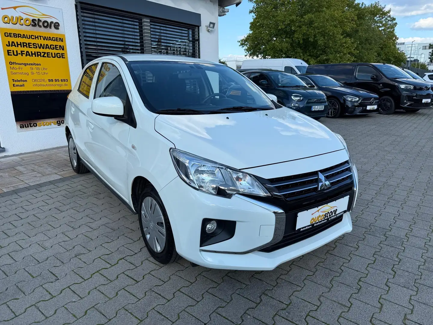 Mitsubishi Space Star 1.2 Select 52 kW (71 PS), Schalt. 5-Gang, Front... Weiß - 2