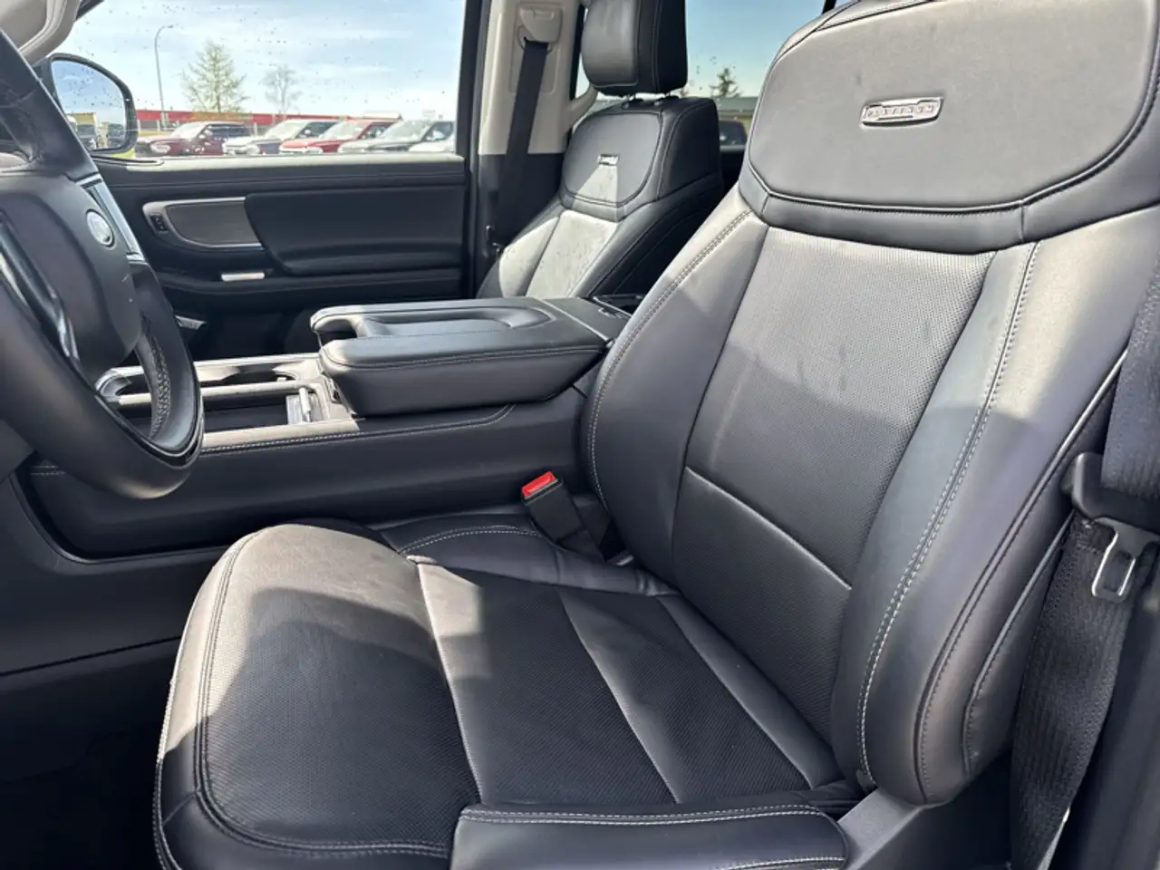Ford Expedition снимка Ford Expedition