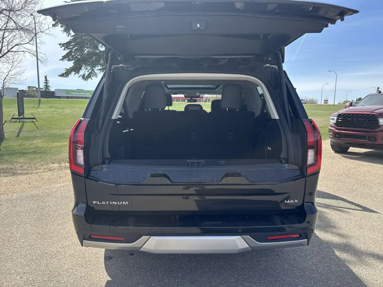 Ford Expedition снимка Ford Expedition