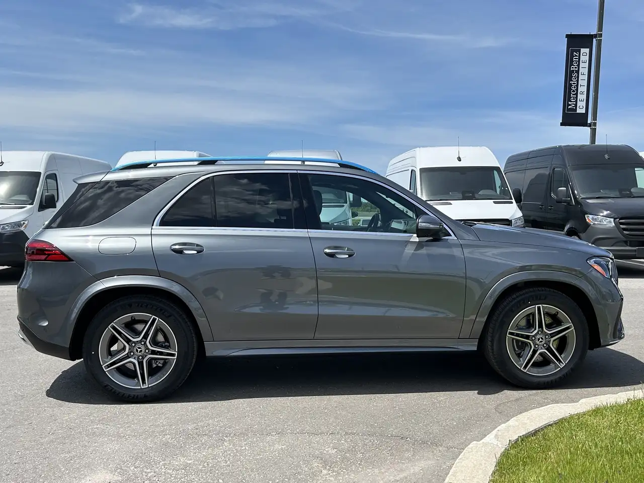 Mercedes-Benz GLE снимка Mercedes-Benz GLE