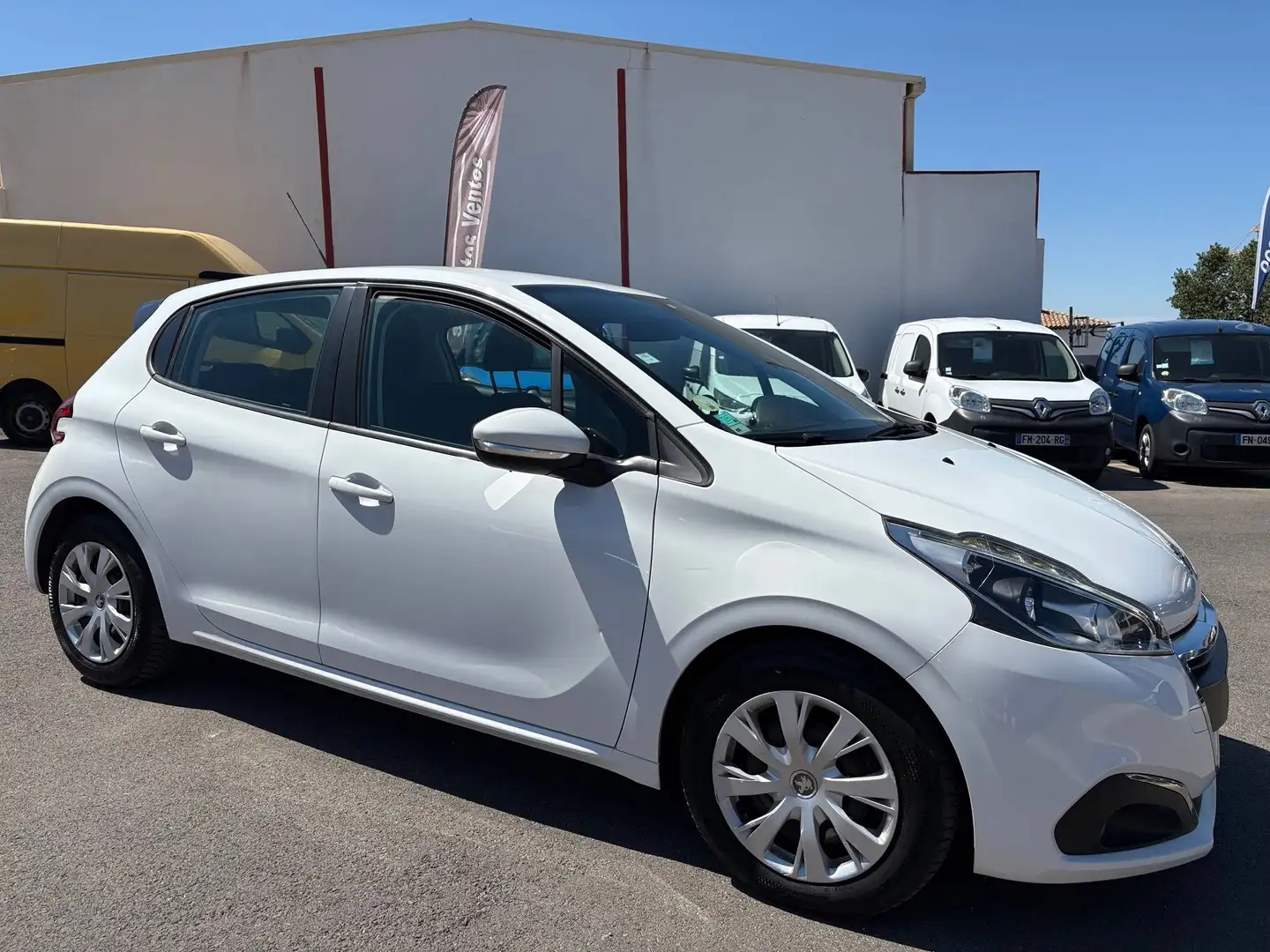 Peugeot 208 1.6 BlueHDi 100ch Active Business S\u0026amp;S 5p Blanco - 1