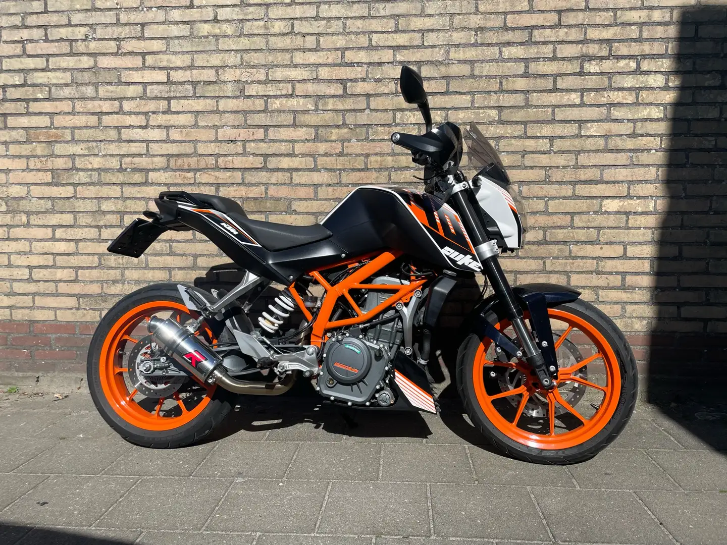 KTM 390 Duke Alb - 1