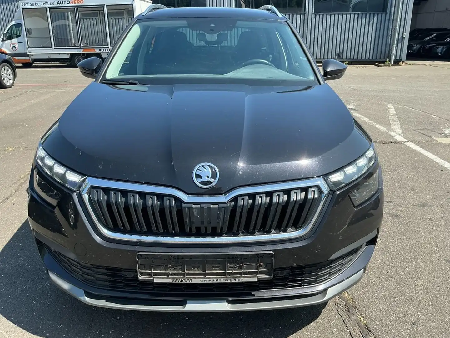 Skoda Kamiq Kamiq 1.5 TSI DSG Style Černá - 1