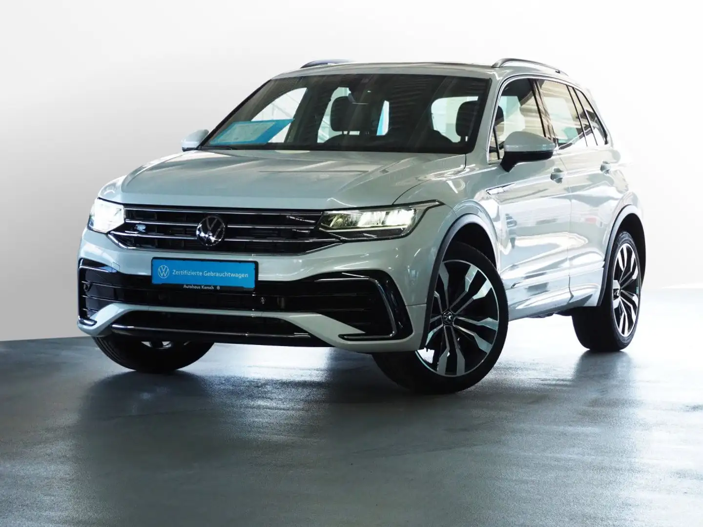 Volkswagen Tiguan 2.0 TDI DSG R-Line AHK, PANOR.SD Sportpaket Weiß - 2