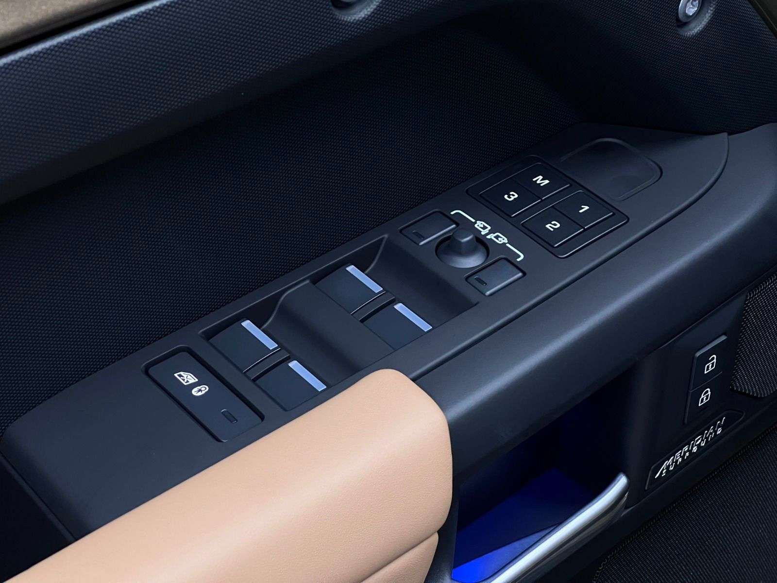 2026 Land Rover Defender 110 P400 X-DYNAMIC SE thumb 29