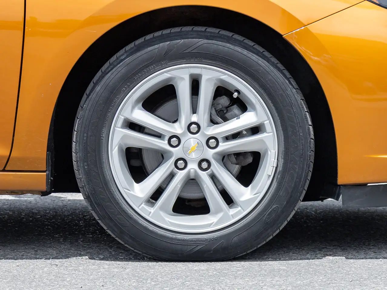 Chevrolet Cruze fotografie Chevrolet Cruze