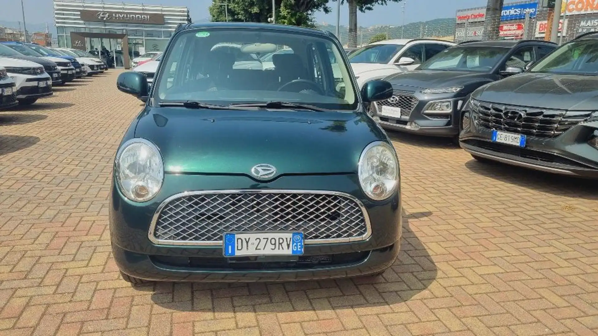 Daihatsu Trevis 1.0 Зелений - 1