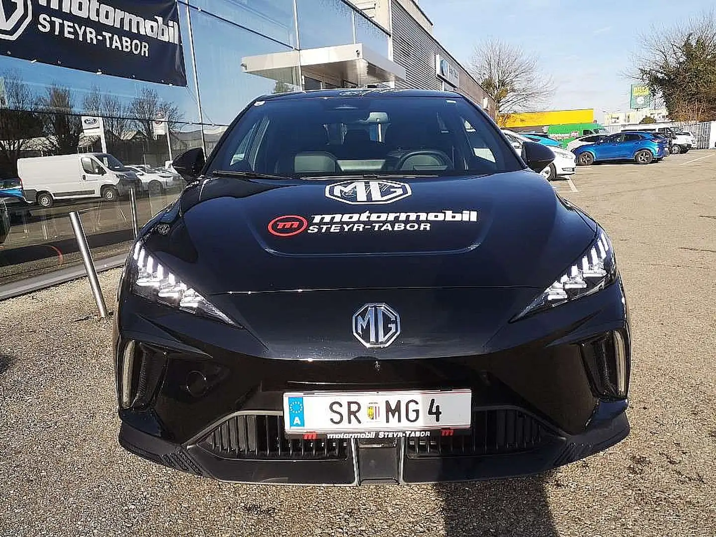 MG MG4 EV 64 kWh Luxury Schwarz - 2