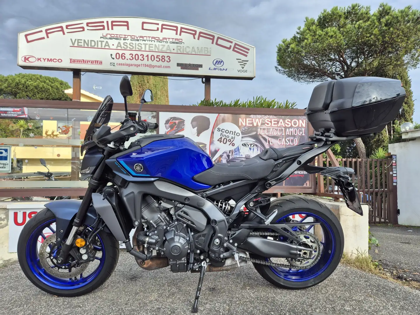 Yamaha MT-09 Y-AMT Blu/Azzurro - 2