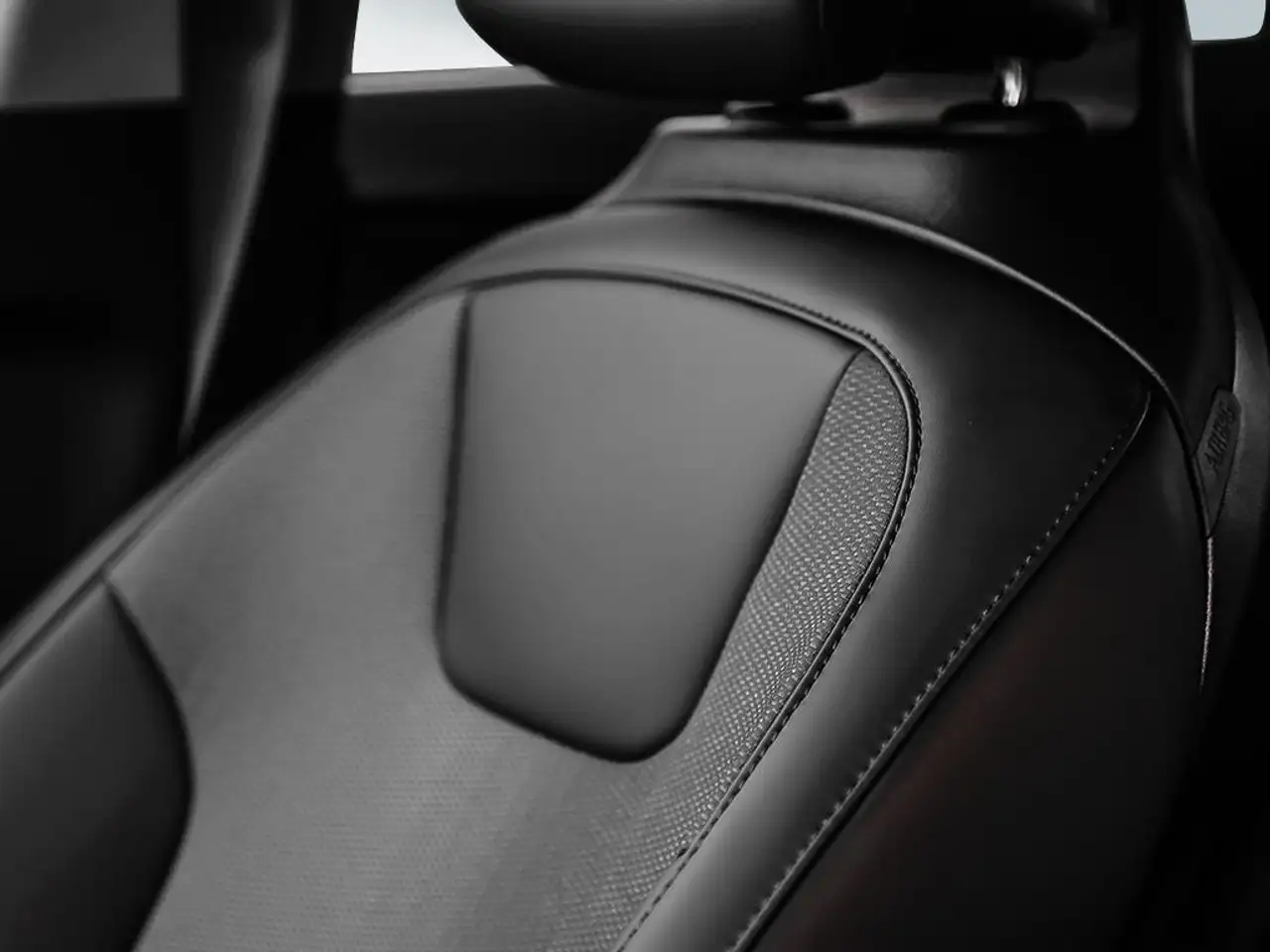 Kia Niro снимка Kia Niro