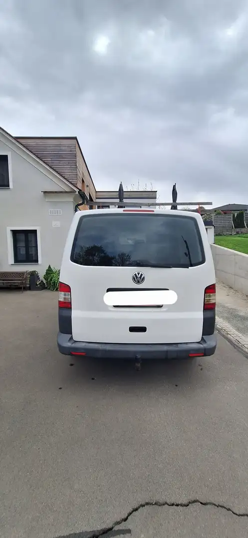 Volkswagen T5 Transporter - 2