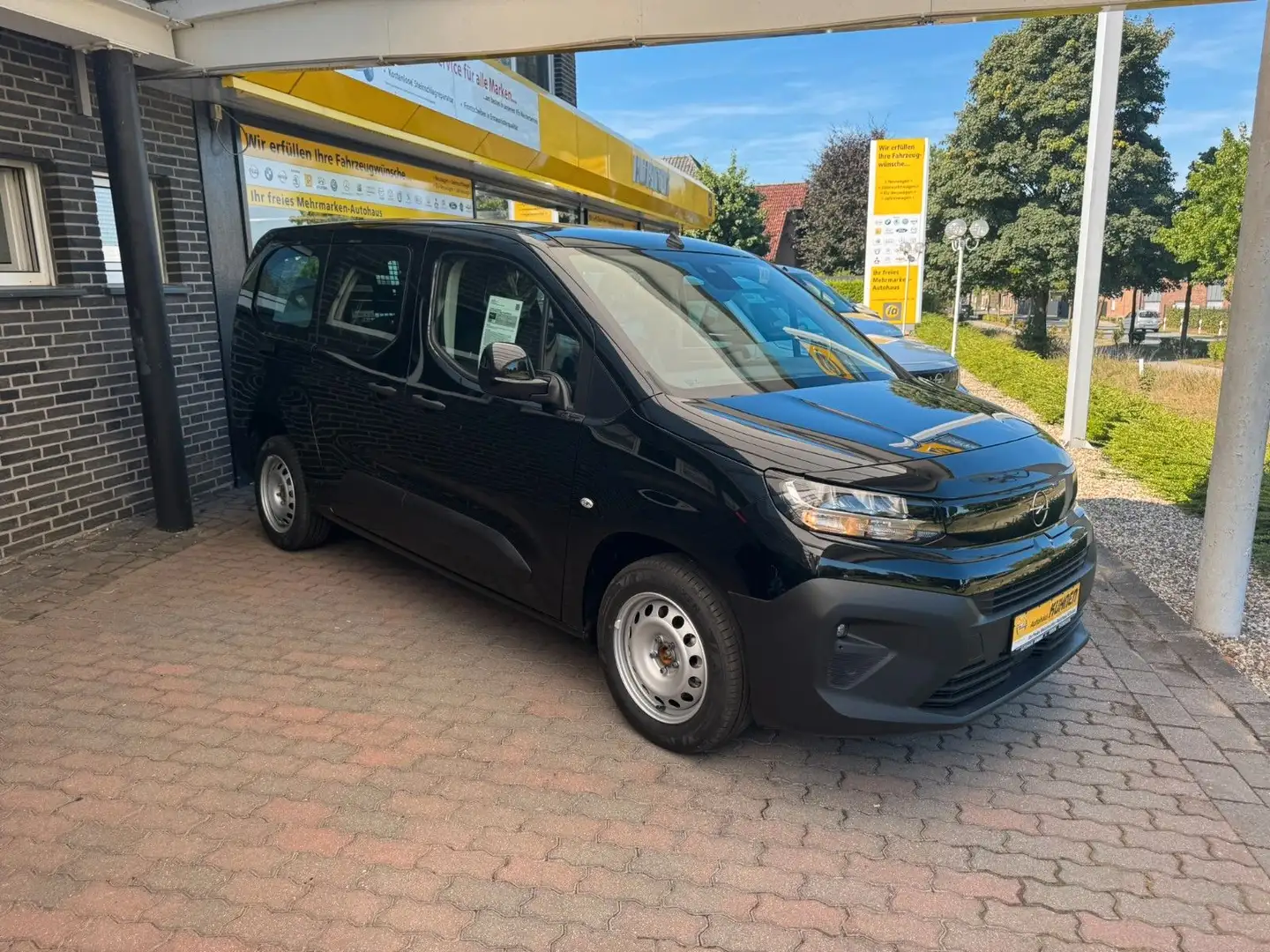 Opel Combo E Cargo Doppelkabine Schwarz - 2