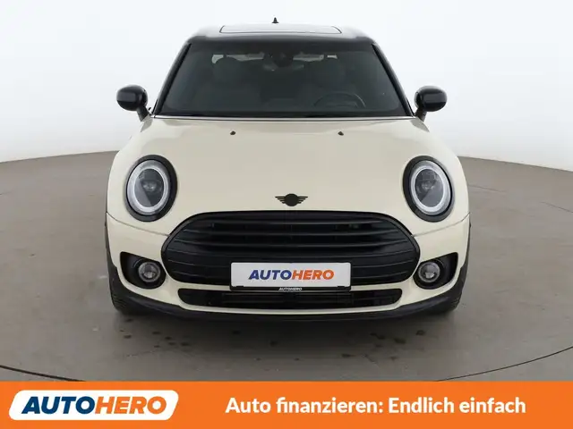Mini Clubman view 9
